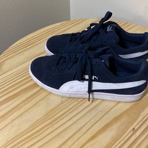 Suede Pumas